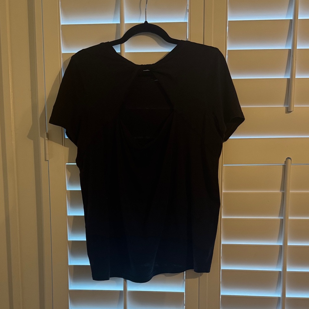 lululemon Back in Action Special Addition - 4 - Picture 2 of 3